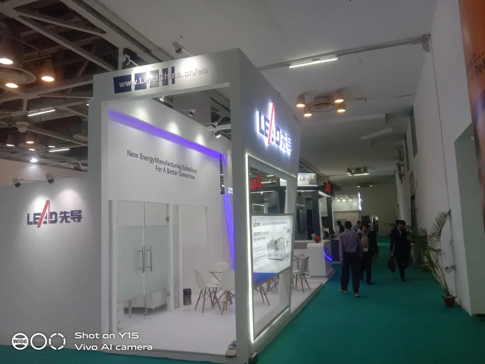 LED REI 20019 — exhibition stand photo 3