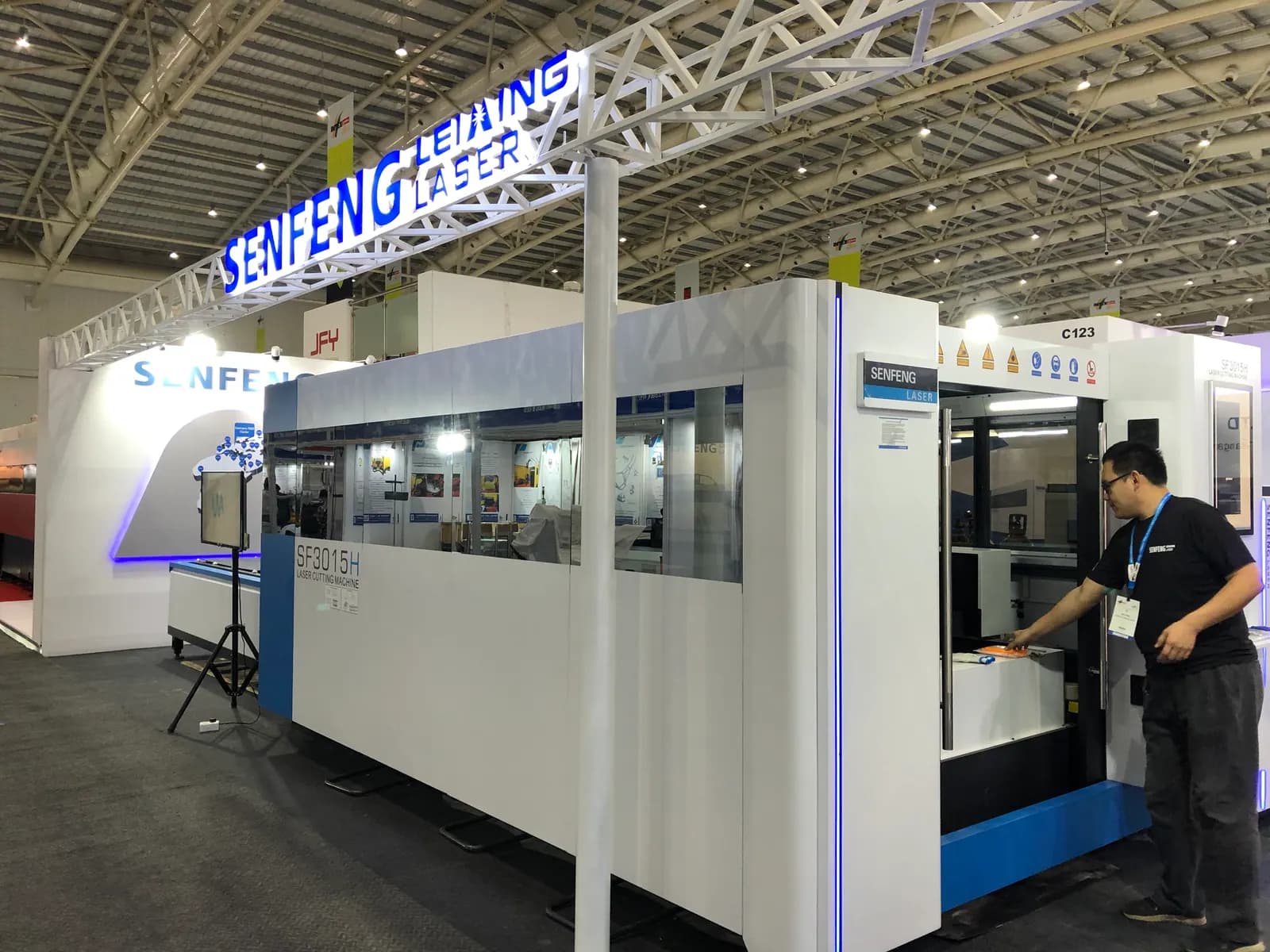 Leminglazer @ IMTEX — exhibition stand photo 2