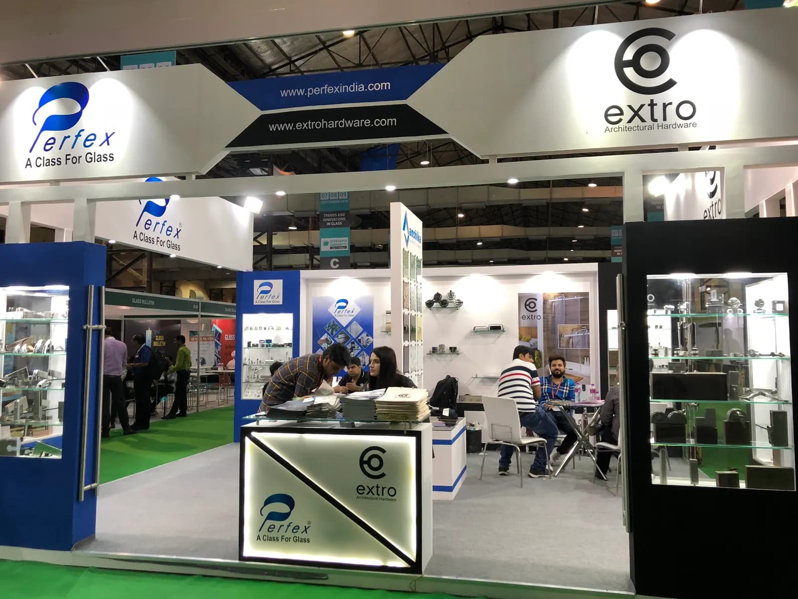 Perfect @ Glasspro — exhibition stand photo 2